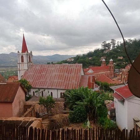 Chez Julienne Et Patrick Hotel Fianarantsoa Exterior photo