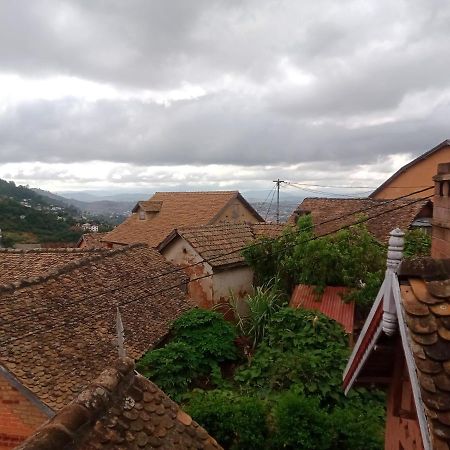 Chez Julienne Et Patrick Hotel Fianarantsoa Exterior photo