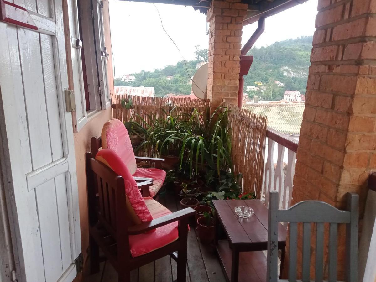 Chez Julienne Et Patrick Hotel Fianarantsoa Exterior photo