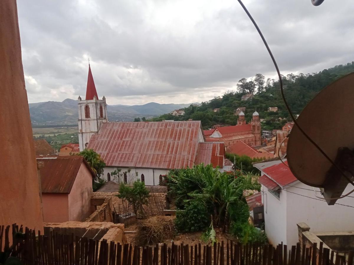 Chez Julienne Et Patrick Hotel Fianarantsoa Exterior photo