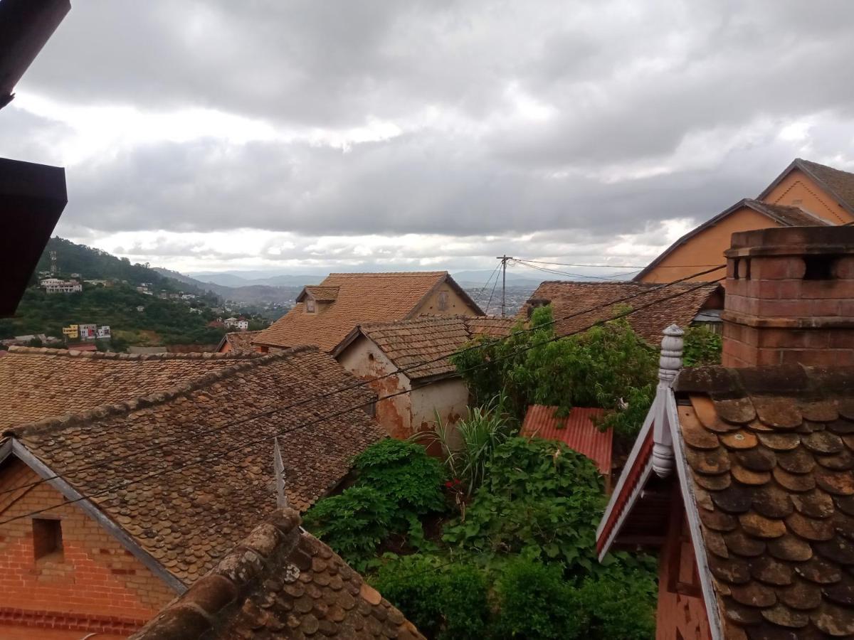 Chez Julienne Et Patrick Hotel Fianarantsoa Exterior photo